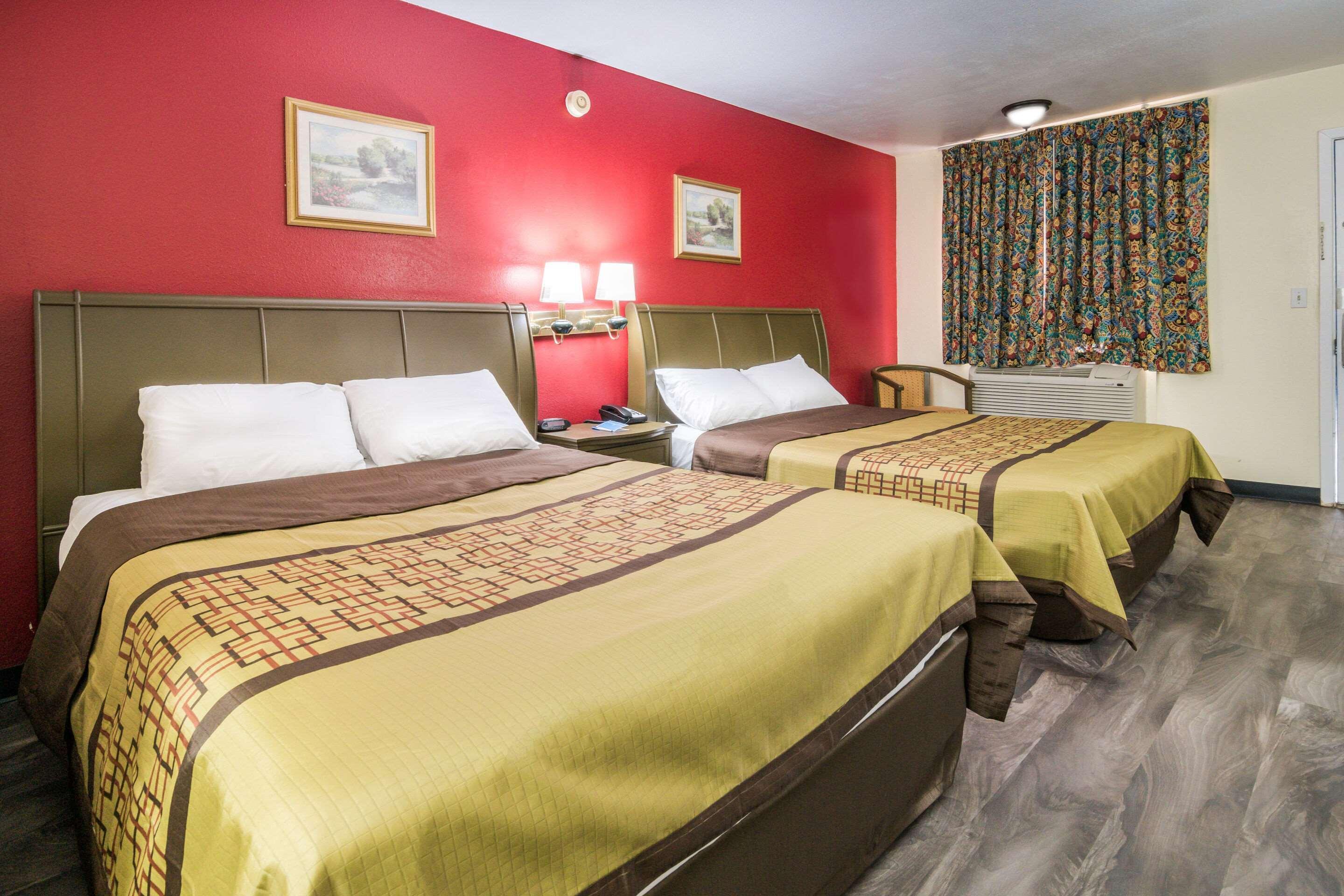 Rodeway Inn Ranger Extérieur photo